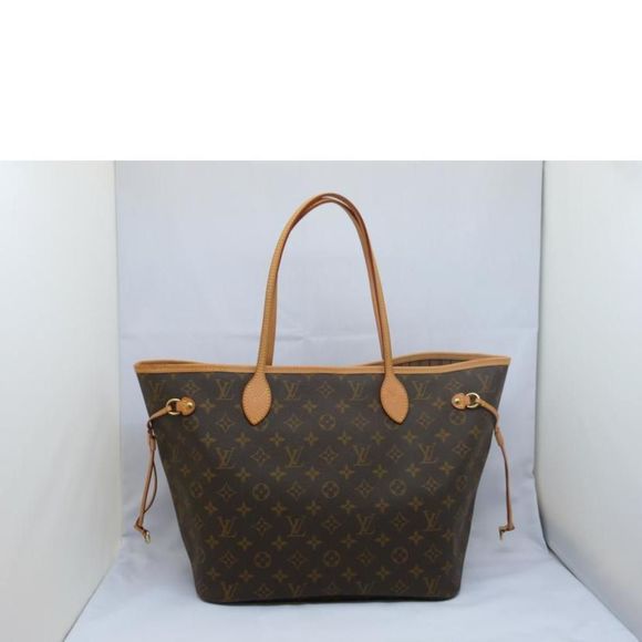 Louis Vuitton Neverfull MM Shoulder Bag - Picture 2 of 6